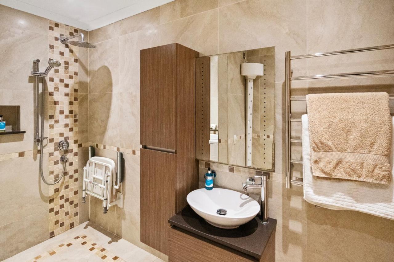 The Lodge - Studio Apartment'S Castel Exterior foto